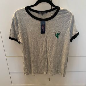 BRAND NEW W/ TAGS Gray tee with Cactus